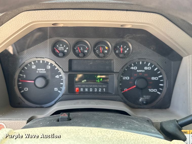 image for item EV1895 2009 Ford  F550 Super Duty bucket truck