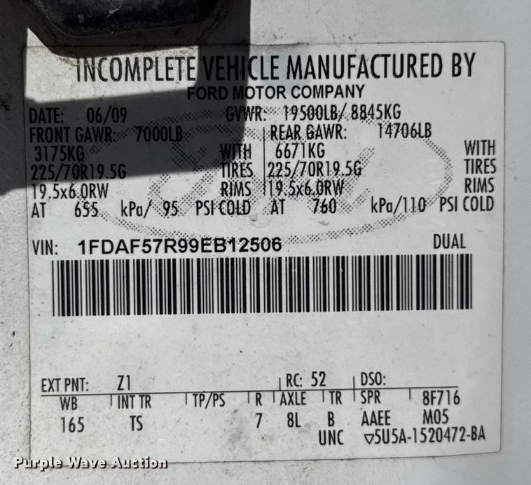 image for item EV1895 2009 Ford  F550 Super Duty bucket truck