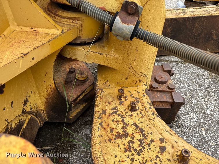 image for item EV1909 Caterpillar D6N dozer blade