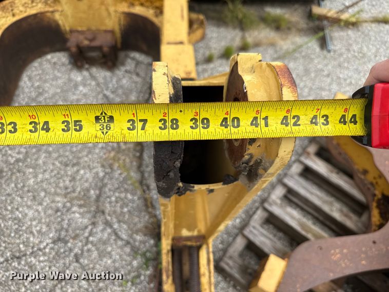 image for item EV1909 Caterpillar D6N dozer blade
