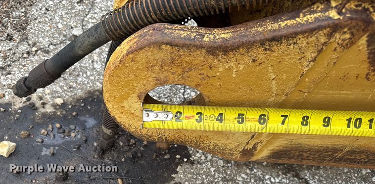 image for item EV1909 Caterpillar D6N dozer blade