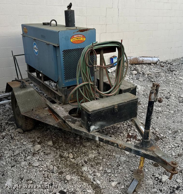 image for item EV1949 Miller Big D2  welder