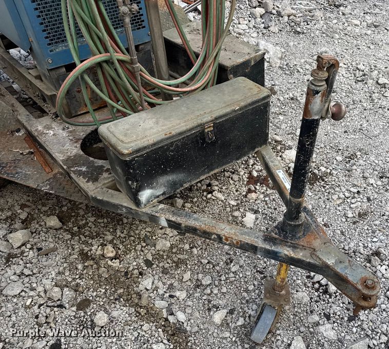 image for item EV1949 Miller Big D2  welder