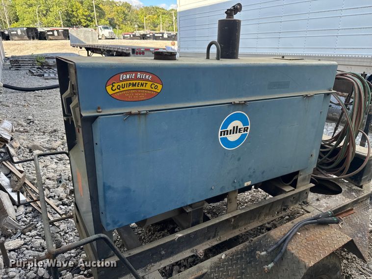 image for item EV1949 Miller Big D2  welder