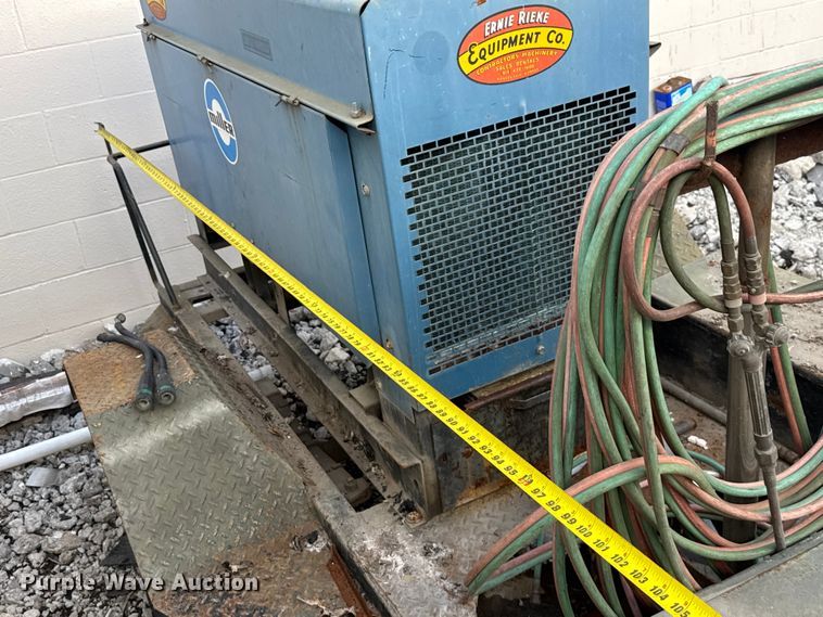 image for item EV1949 Miller Big D2  welder