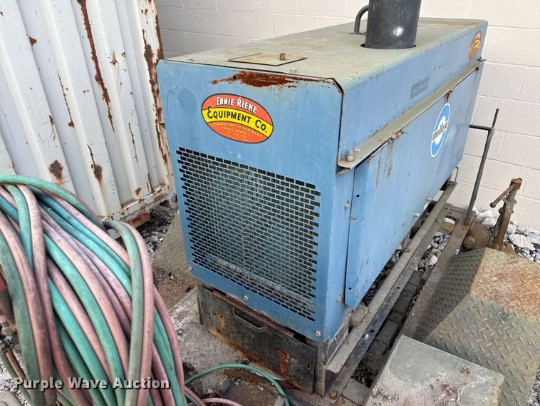 image for item EV1949 Miller Big D2  welder