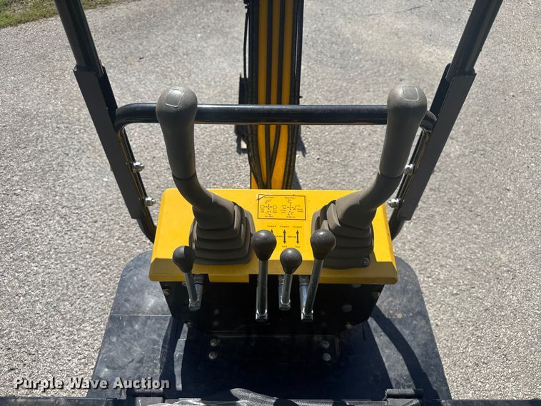 image for item EV1967 2022 Agrotk H12 mini excavator