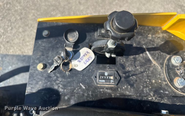 image for item EV1967 2022 Agrotk H12 mini excavator