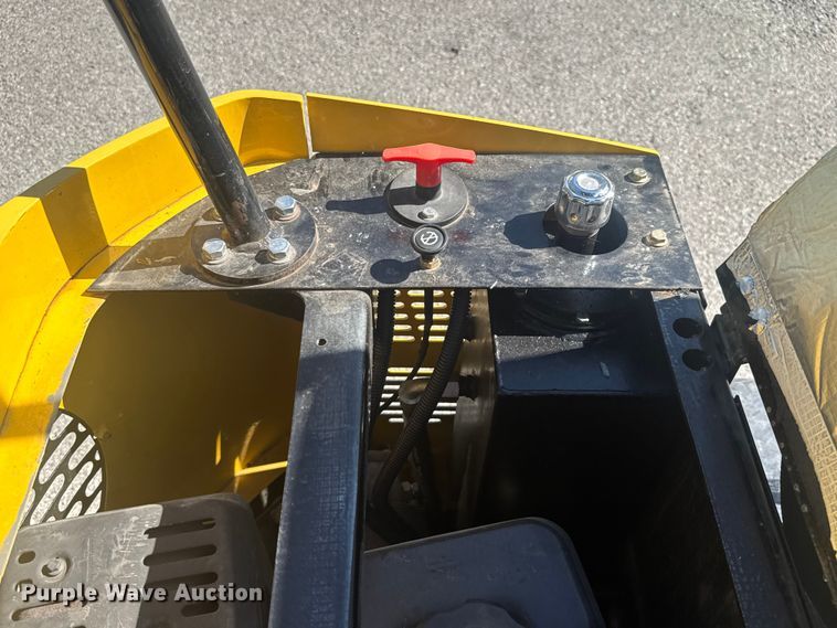 image for item EV1967 2022 Agrotk H12 mini excavator