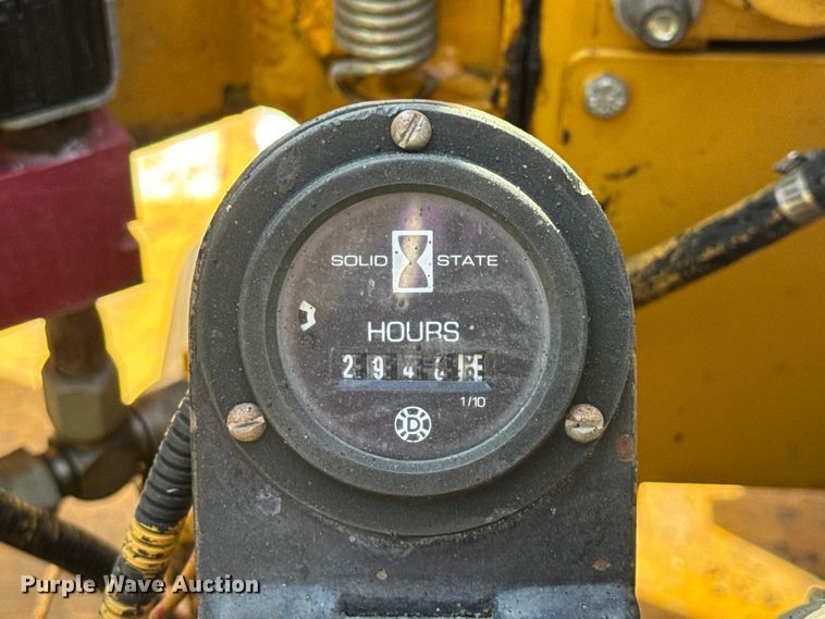 image for item EV1969 Vermeer 625 wood chipper