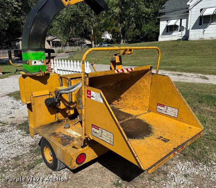 image for item EV1969 Vermeer 625 wood chipper