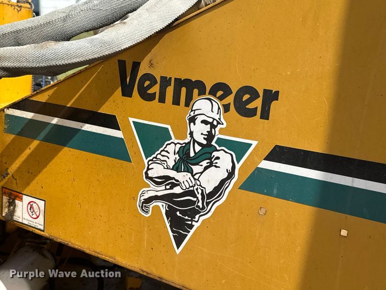 image for item EV1969 Vermeer 625 wood chipper