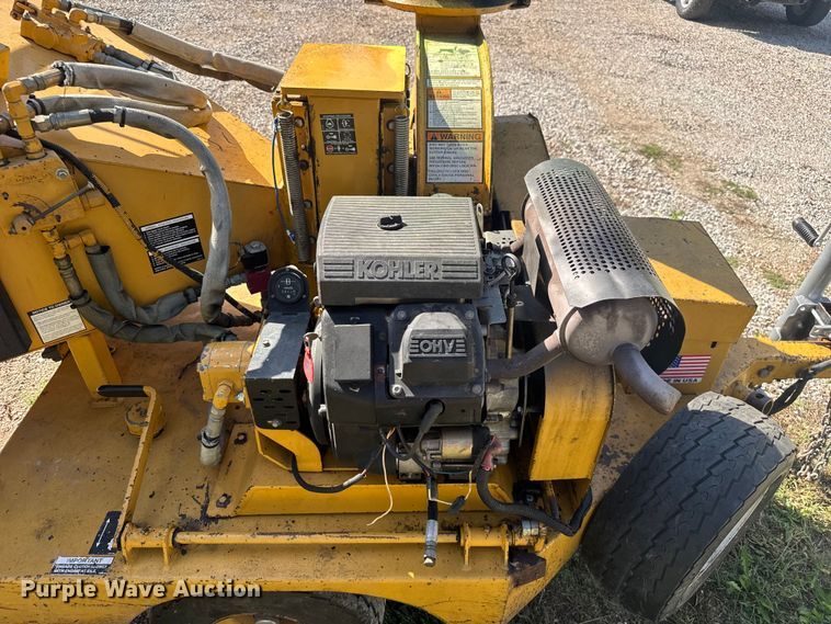 image for item EV1969 Vermeer 625 wood chipper