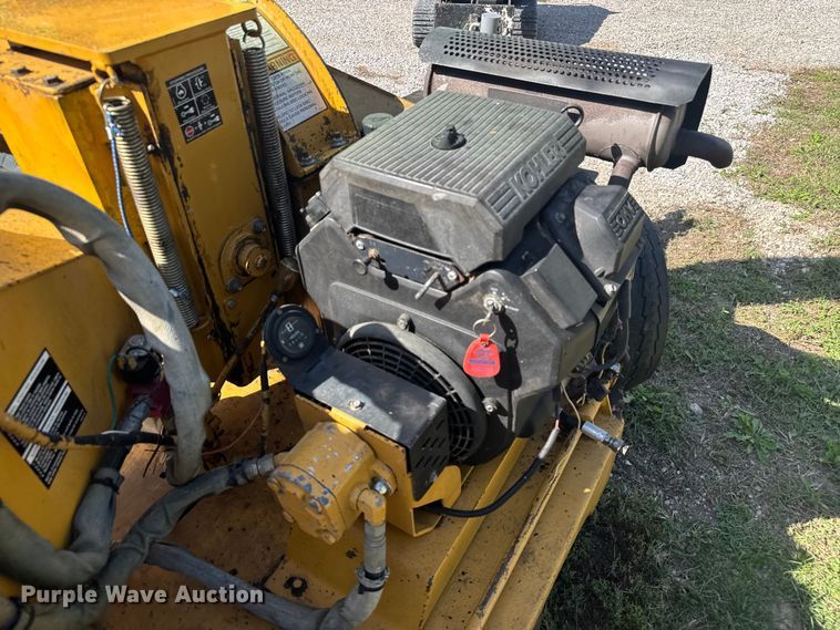 image for item EV1969 Vermeer 625 wood chipper