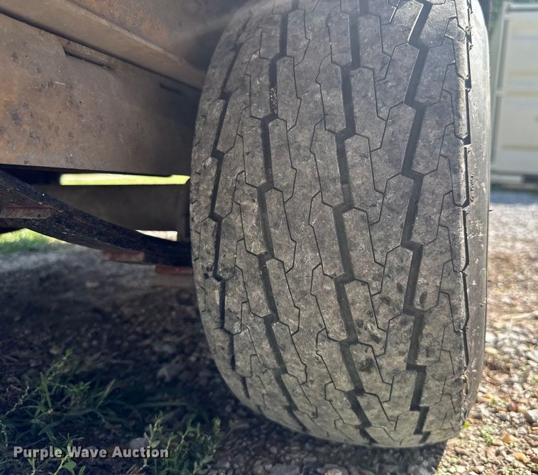 image for item EV1969 Vermeer 625 wood chipper