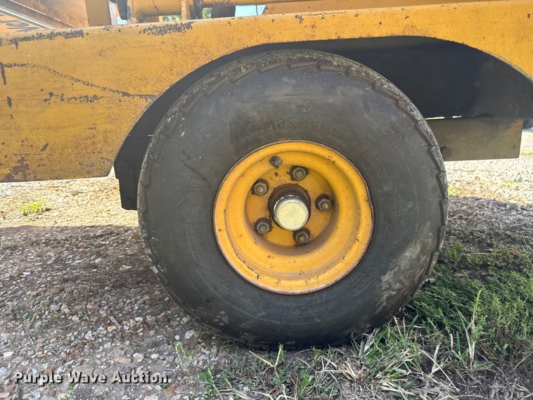 image for item EV1969 Vermeer 625 wood chipper