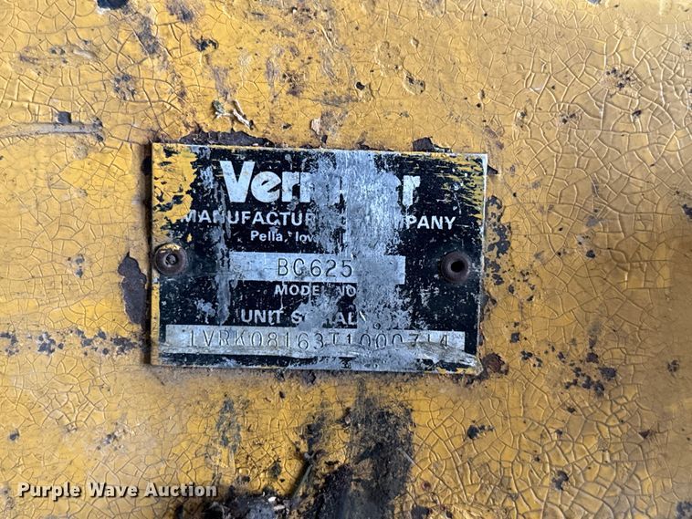 image for item EV1969 Vermeer 625 wood chipper