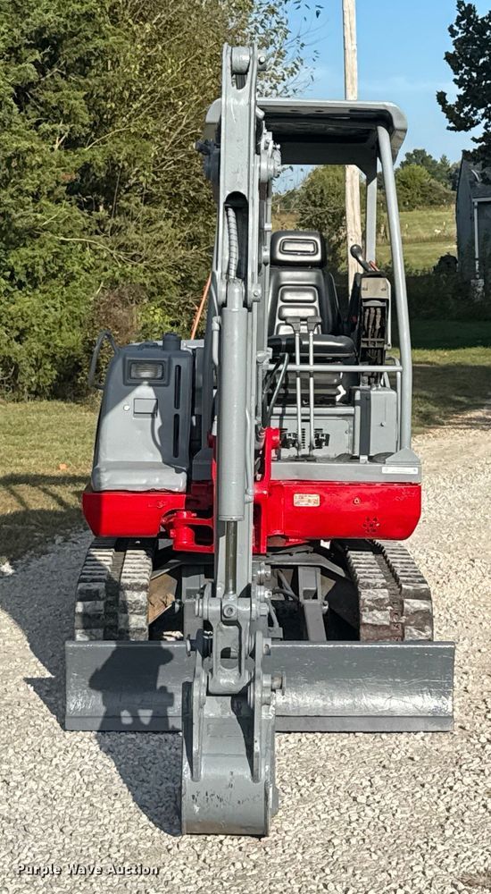 EXCAVADORA 2005 TAKEUCHI TB125