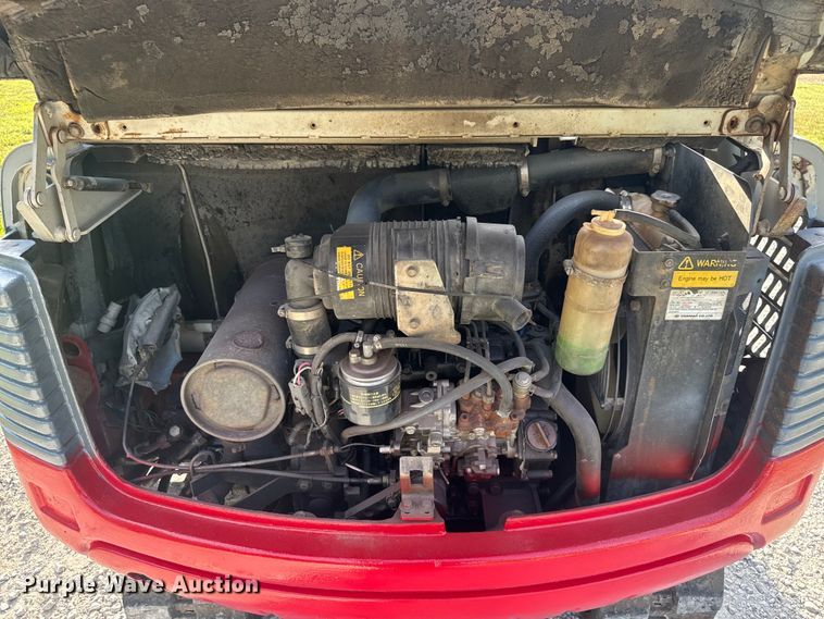 image for item EV1972 2005 Takeuchi TB125 mini excavator