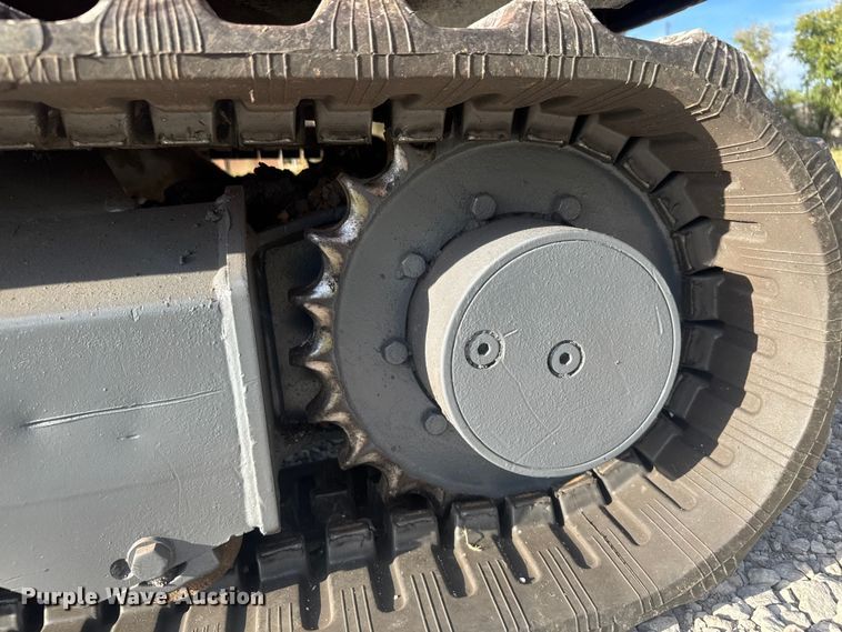 image for item EV1972 2005 Takeuchi TB125 mini excavator