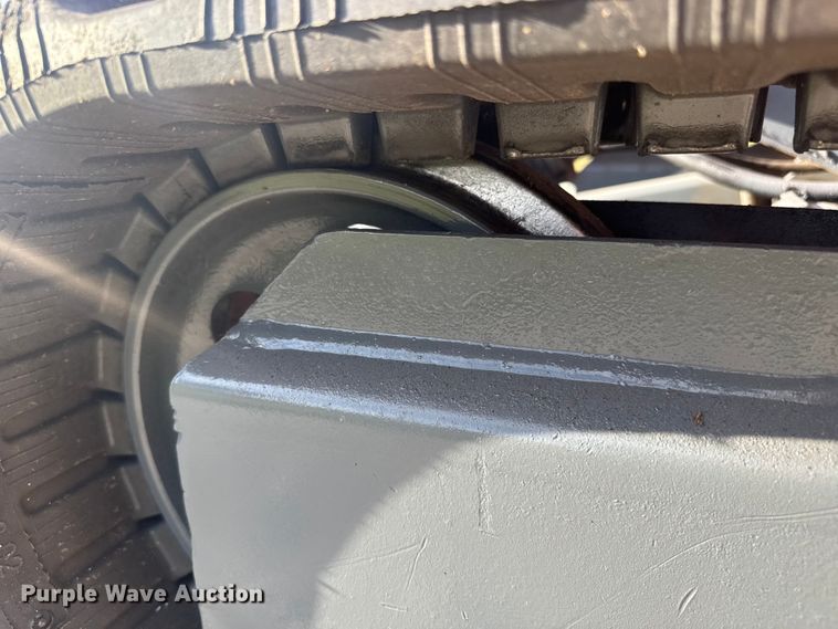 image for item EV1972 2005 Takeuchi TB125 mini excavator