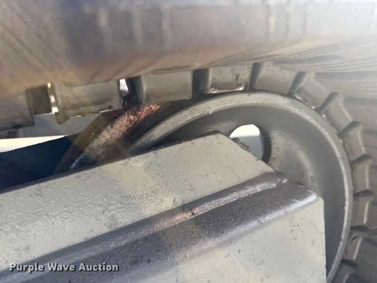 image for item EV1972 2005 Takeuchi TB125 mini excavator