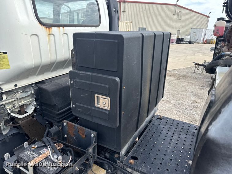 image for item EV1987 2015 Isuzu NPR street sweeper truck