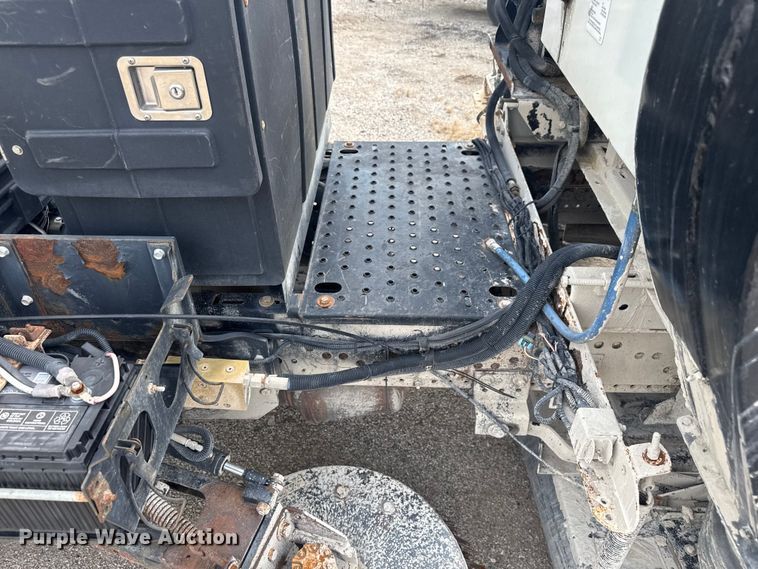 image for item EV1987 2015 Isuzu NPR street sweeper truck