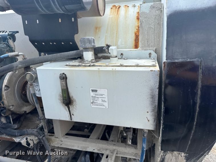 image for item EV1987 2015 Isuzu NPR street sweeper truck