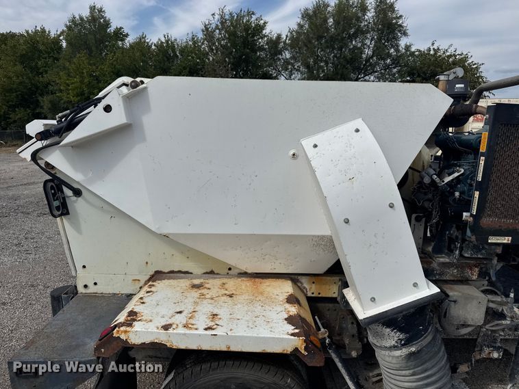 image for item EV1987 2015 Isuzu NPR street sweeper truck