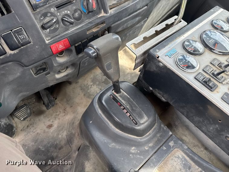 image for item EV1987 2015 Isuzu NPR street sweeper truck