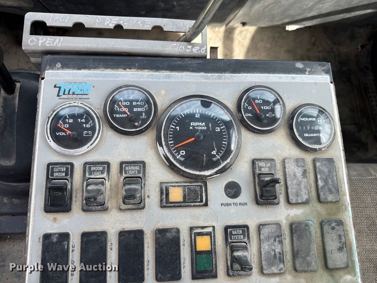 image for item EV1987 2015 Isuzu NPR street sweeper truck