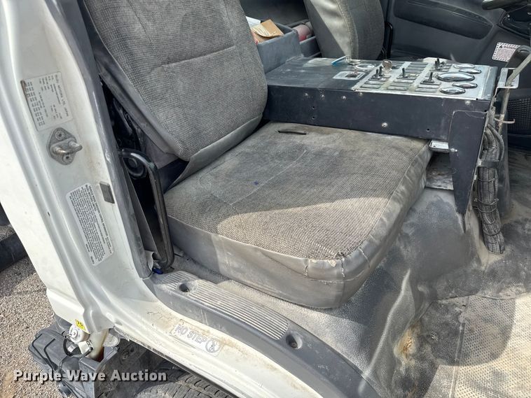 image for item EV1987 2015 Isuzu NPR street sweeper truck