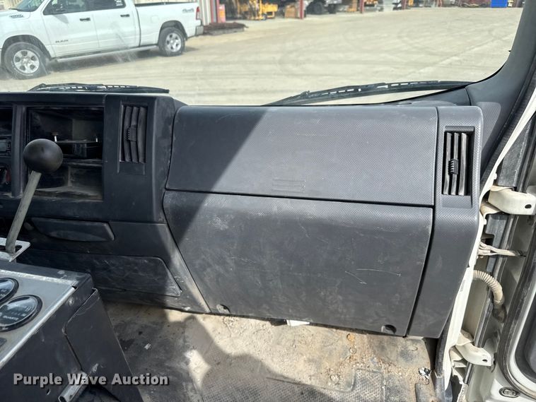 image for item EV1987 2015 Isuzu NPR street sweeper truck