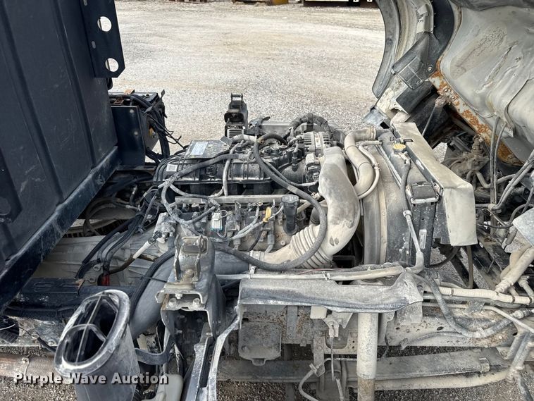 image for item EV1987 2015 Isuzu NPR street sweeper truck