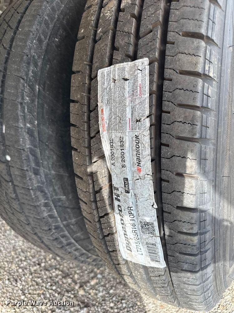 image for item EV1987 2015 Isuzu NPR street sweeper truck