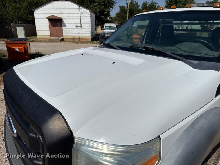 image for item GH9330 2011 Ford F550 Super Duty utility / service truck