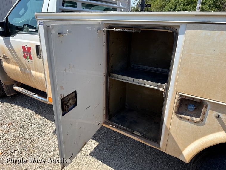 image for item GH9330 2011 Ford F550 Super Duty utility / service truck