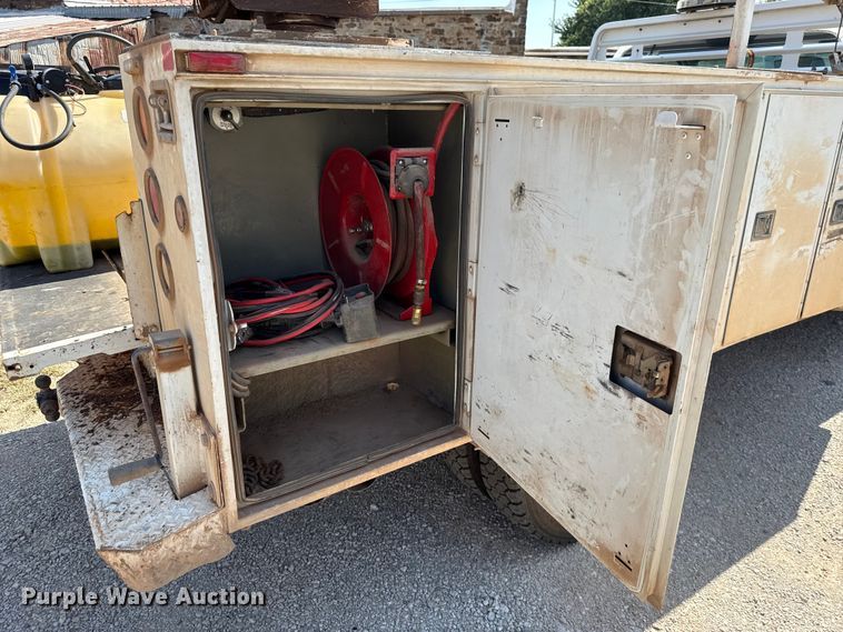 image for item GH9330 2011 Ford F550 Super Duty utility / service truck