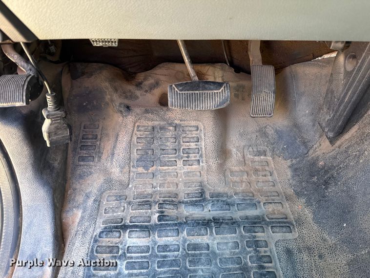 image for item GH9330 2011 Ford F550 Super Duty utility / service truck