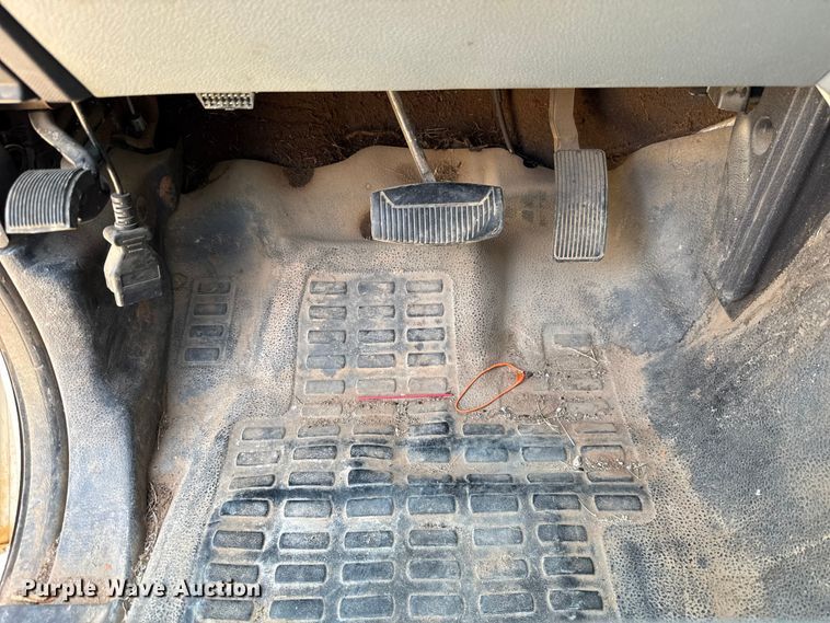 image for item GH9330 2011 Ford F550 Super Duty utility / service truck