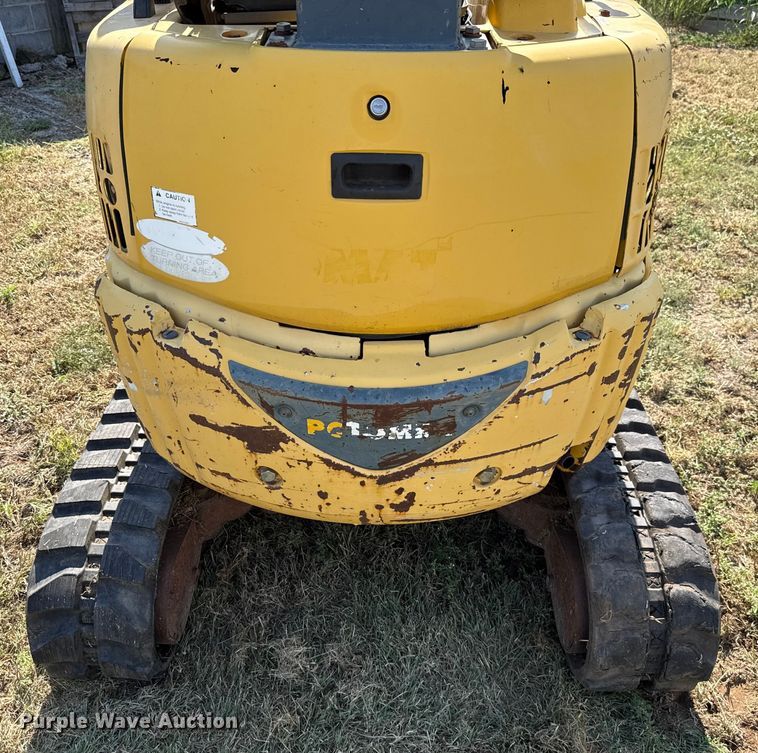 image for item GH9331 Komatsu PC15MR-1 mini excavator
