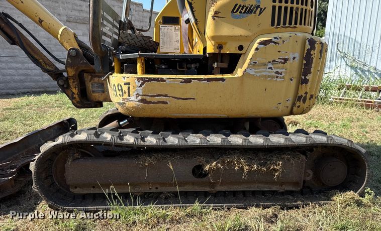 image for item GH9331 Komatsu PC15MR-1 mini excavator