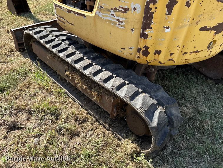 image for item GH9331 Komatsu PC15MR-1 mini excavator