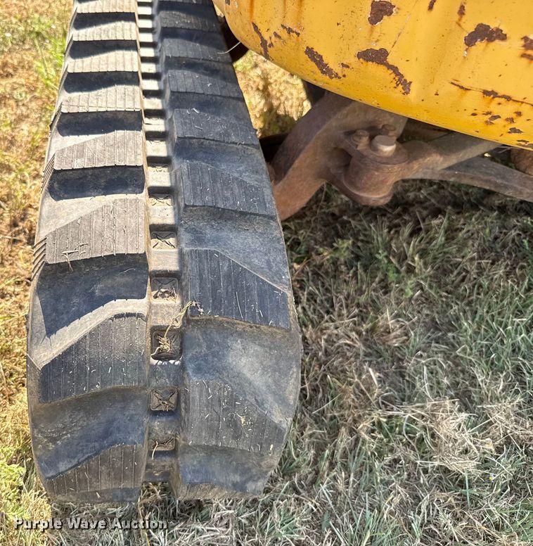 image for item GH9331 Komatsu PC15MR-1 mini excavator