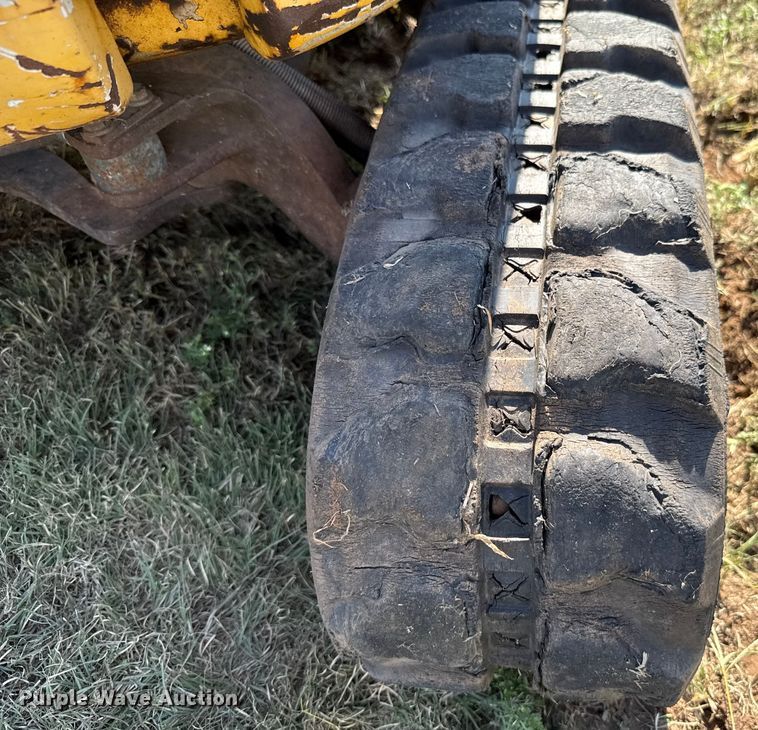 image for item GH9331 Komatsu PC15MR-1 mini excavator