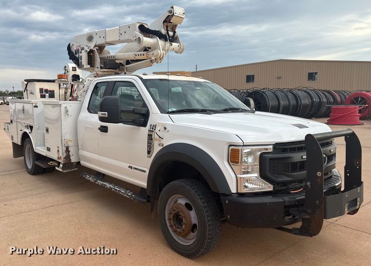 CAMIóN CON CANASTILLA 2020 FORD ALTEC