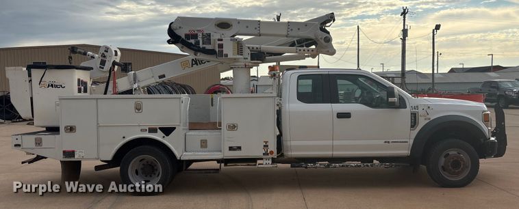 CAMIóN CON CANASTILLA 2020 FORD ALTEC