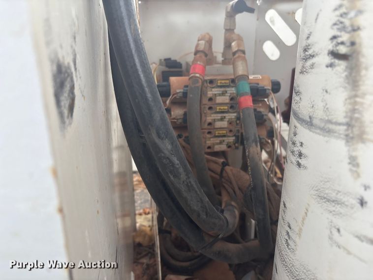 image for item GH9363 2020 Ford F550 SuperCab bucket truck