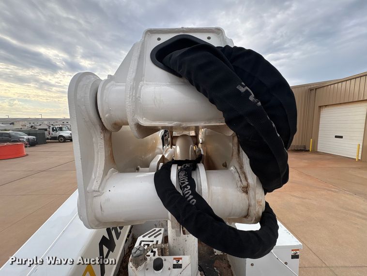 image for item GH9363 2020 Ford F550 SuperCab bucket truck